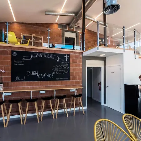 Vandrerhjem Santiago 15 Monforte *