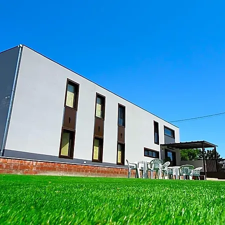 Hostel Santiago 15 Monforte *